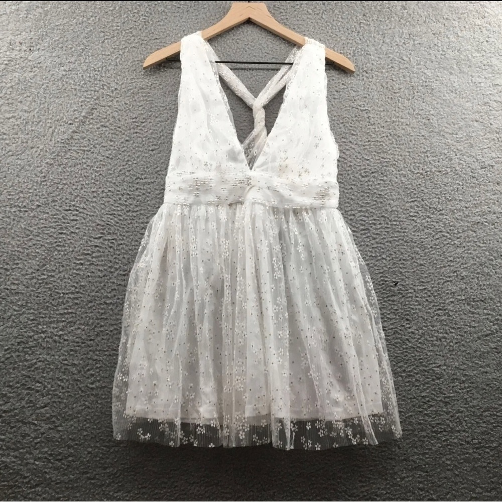 Lulus twist back tulle skater dress size xs